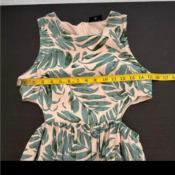 MIOU MUSE Isla Tropic Cutout Dress Green/Cream Size Small - Picture 4 of 4